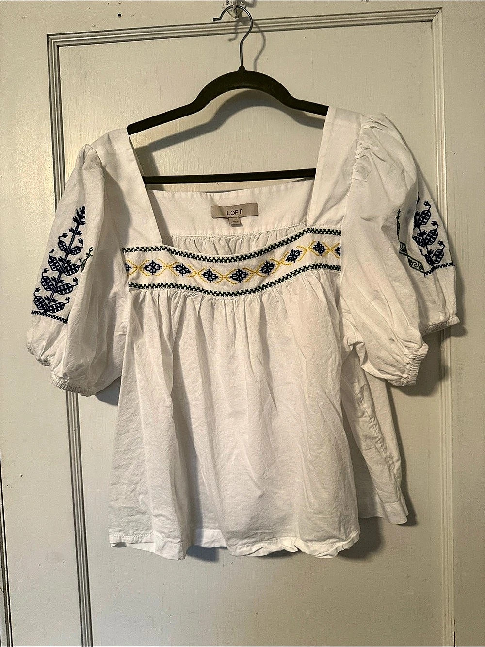 LOFT White Embroidered Peasant Top Size Large